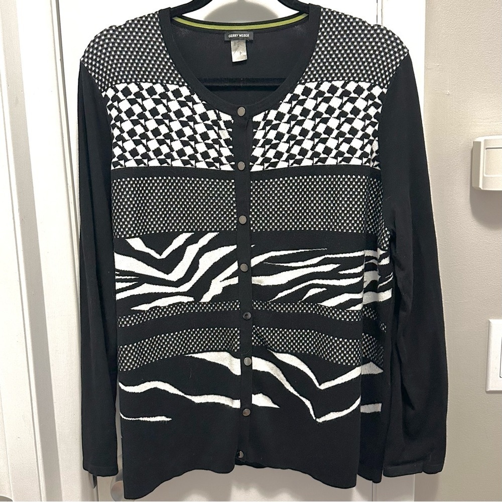 Gerry Weber Mixed Pattern Black & White Classic Cardigan Sweater Women’s 18